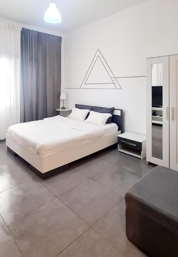 Nice Apartments On Ben Yehuda Str Tel Awiw Zewnętrze zdjęcie